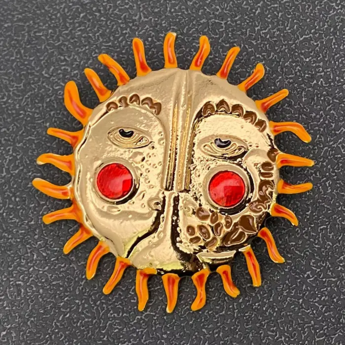 Brooch - Classic