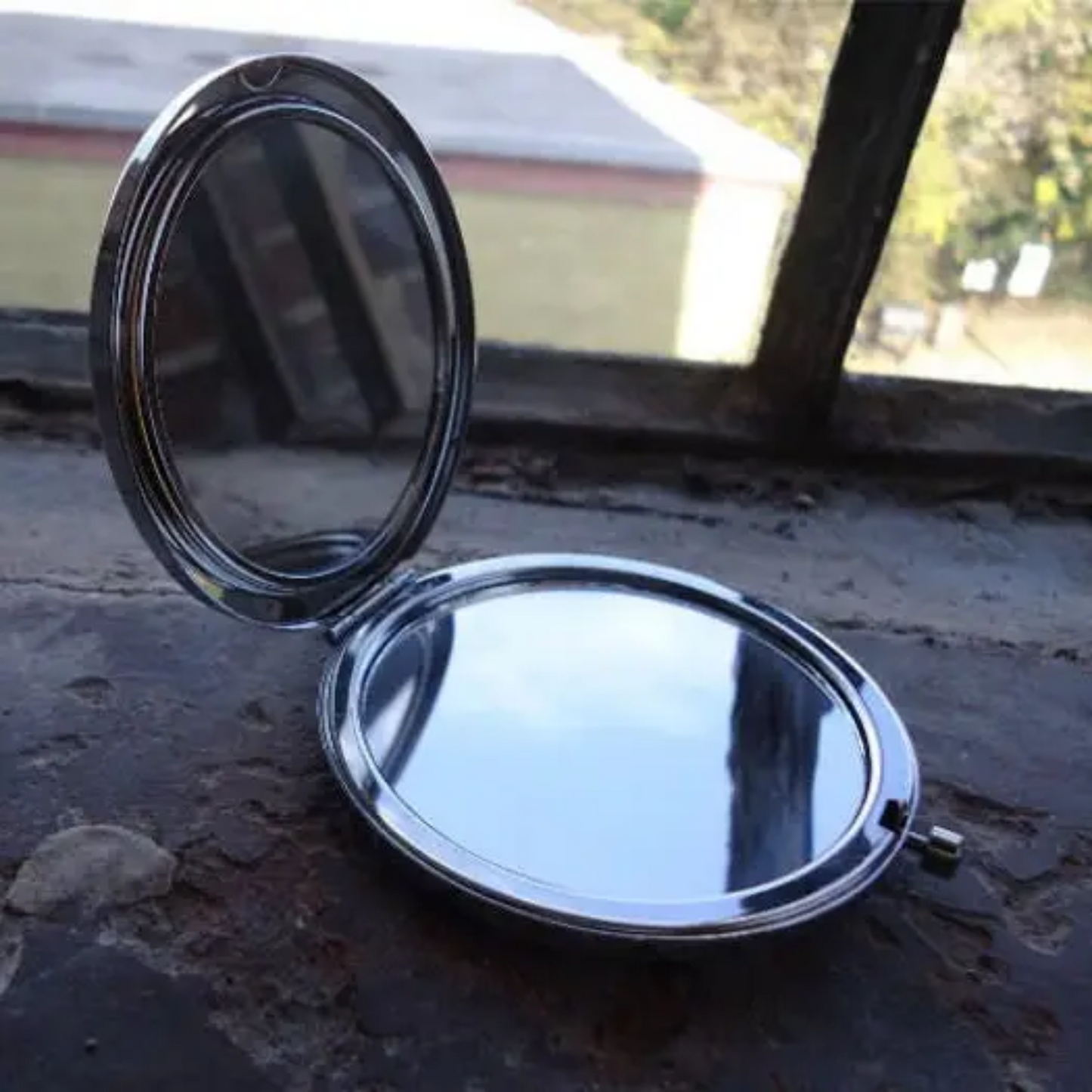 Butterfly Compact