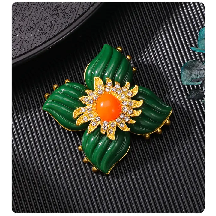 Brooch - Greenery